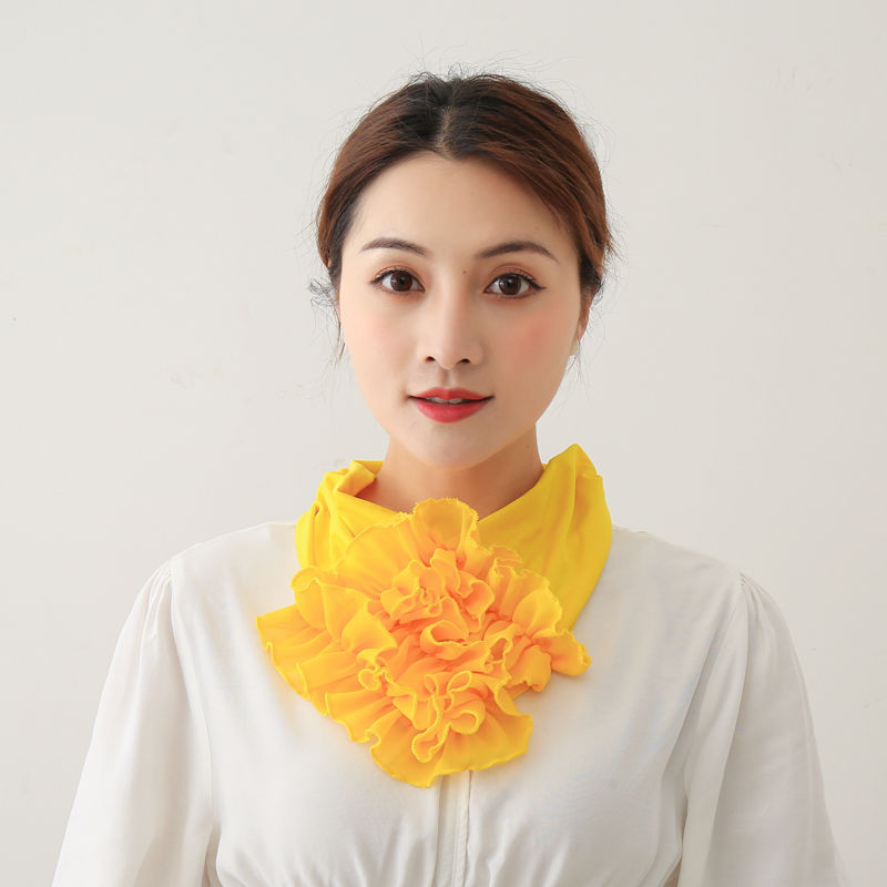 Women's bib scarf