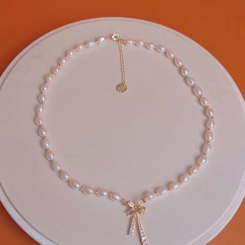 Beautiful Women Pearl Jewelry Necklace