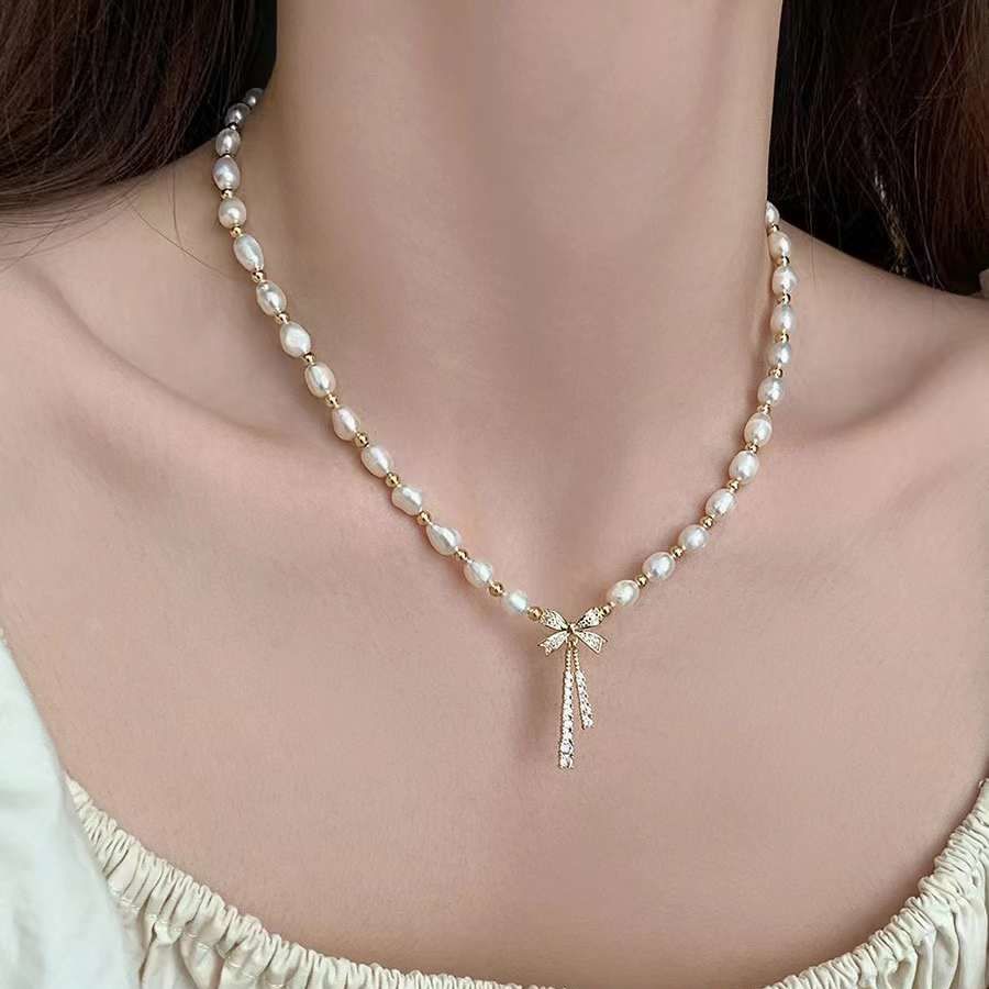 Beautiful Women Pearl Jewelry Necklace