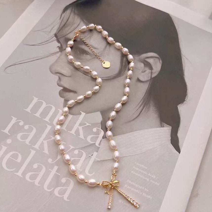 Beautiful Women Pearl Jewelry Necklace