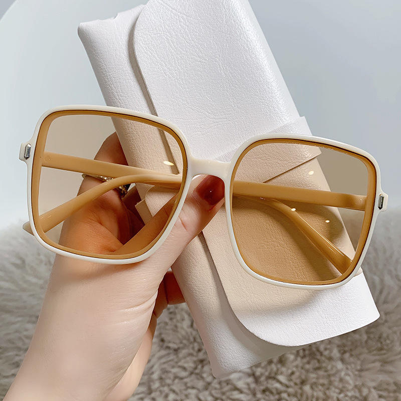 unglasses Ladies Trend Fashion Anti-UV Retro Women Oversized Sun Glasses Square Shades