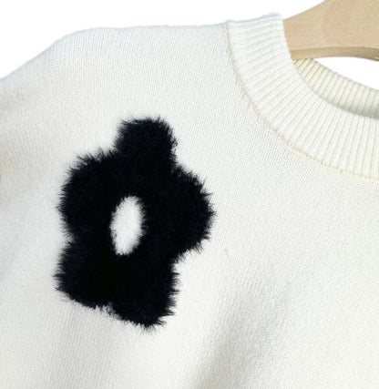 Women's Soft Touch Pullover with Flower Shape Jacquard and Ruffled Cuff for Winter Knitwear