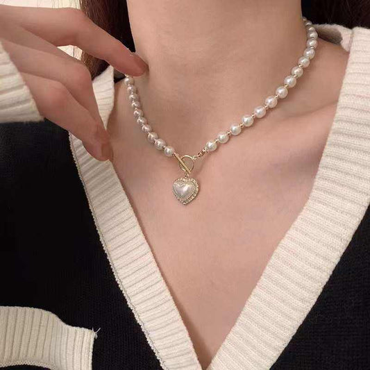 Women's Pearl Necklace