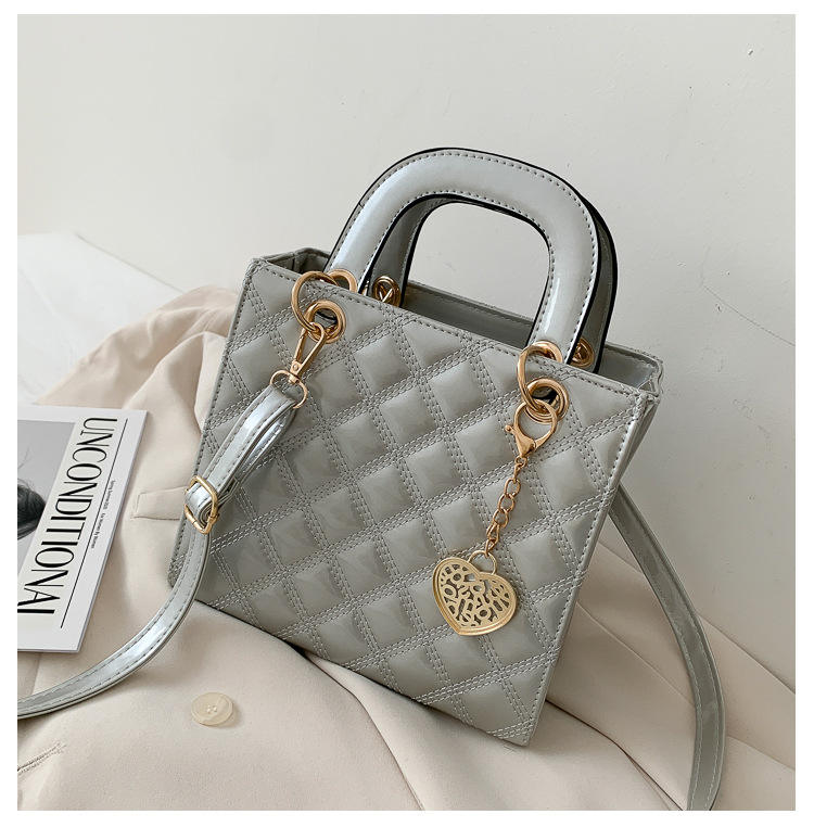 Peach Heart Pendant Single-shoulder Purses Solid Color Handbags Chain Shoulder Bag for Women handbags for women