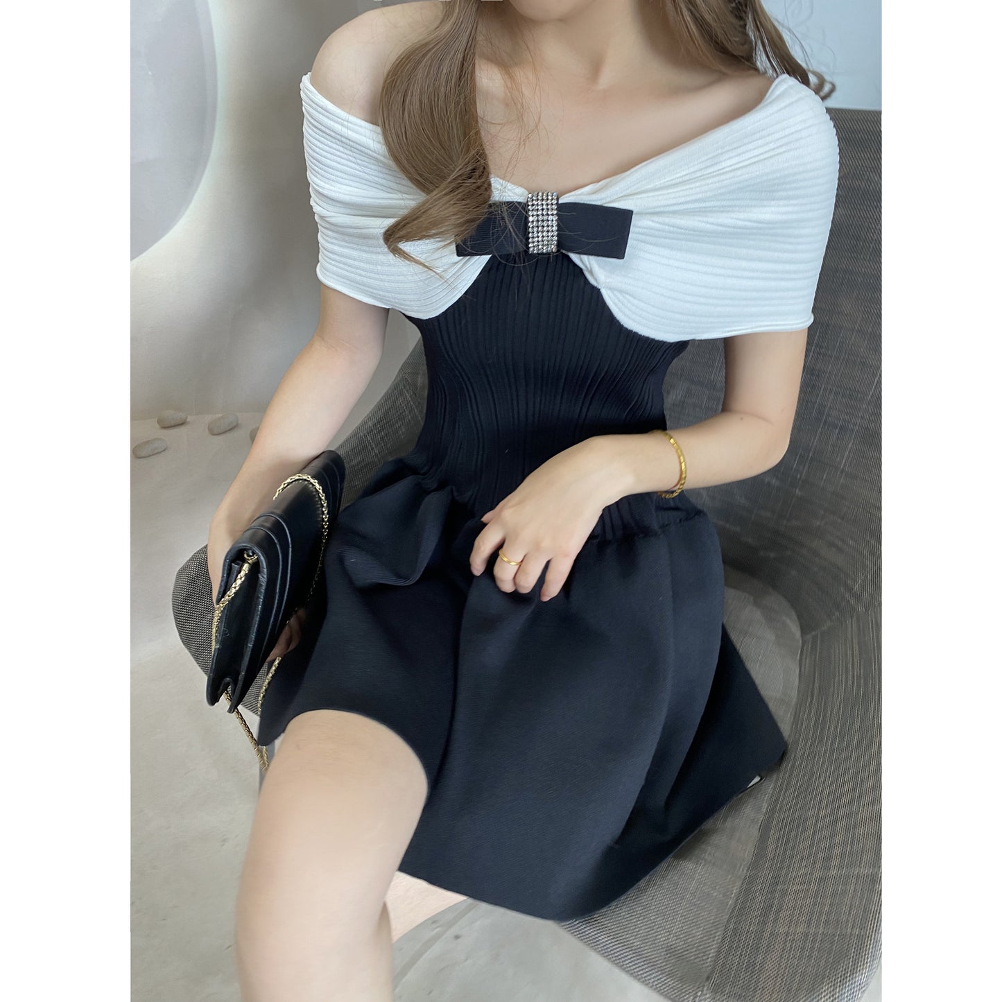 Special-interest Design Bowknot Off-shoulder Waist Trimming Knitted Dress